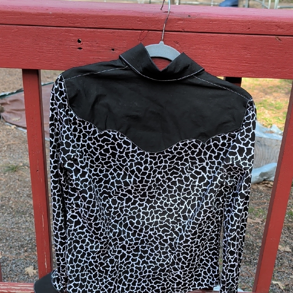 Element Black And White Patterned Blouse - image 3